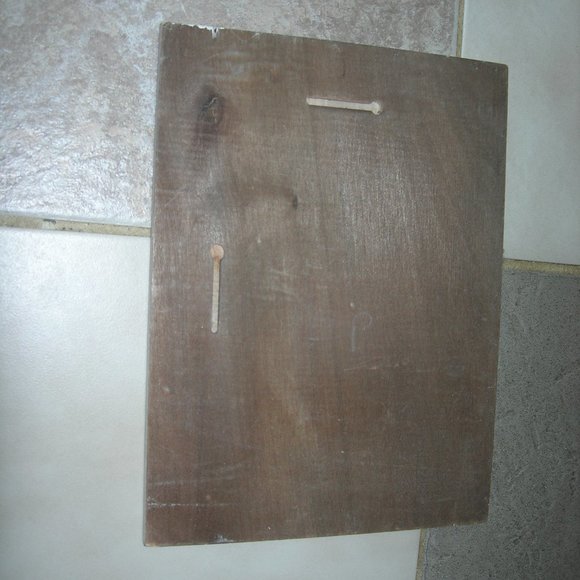 Wood plaque with wording. Approximately 9"x12' - Picture 2 of 2